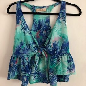 ✨ Adorable crop tank✨